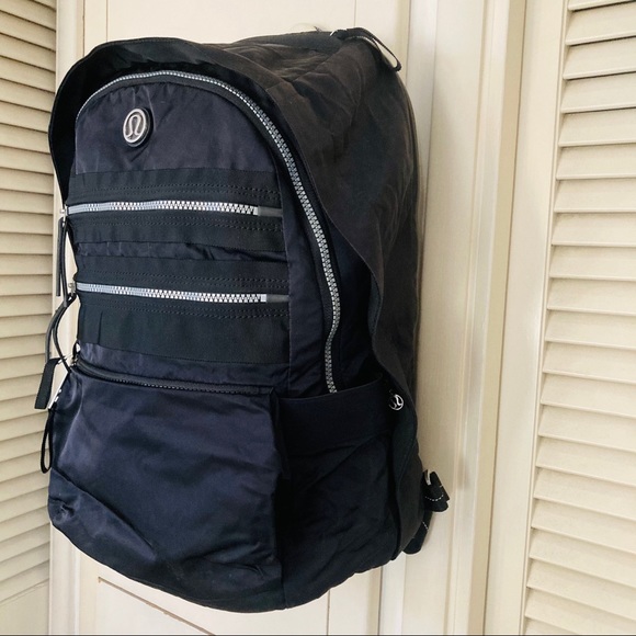 Lululemon pack to reality backpack black main image 7